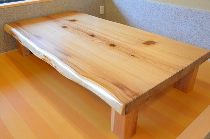 天然秋田杉一枚板座卓（松阪市三谷うなぎ屋様） | 無垢一枚板テーブル