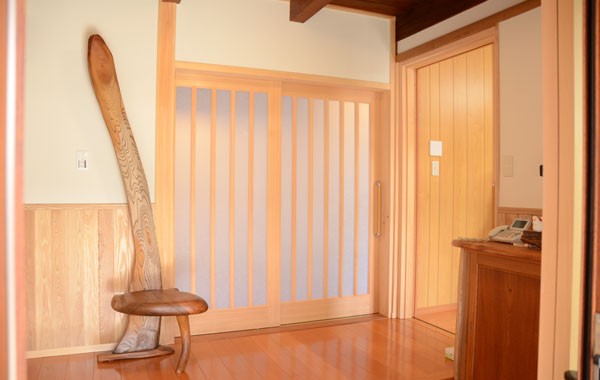 欅アート花台(着色仕様・松阪市Ｎ様邸)