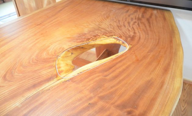 ケヤキ穴あき一枚板ダイニングテーブル(南伊勢町K様邸その後…)